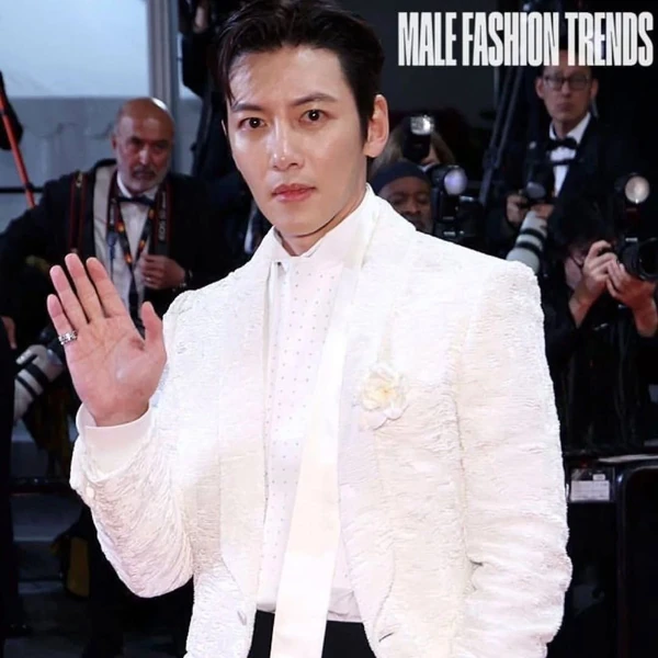 The most loved look of Ji Changwook today