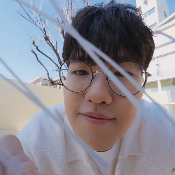 The most loved look of Oner today
