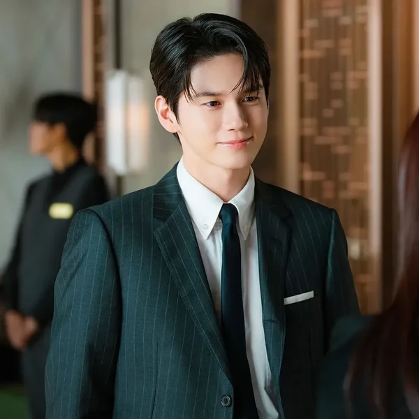 Popular photo full of fans’ love for Ong Seongwu