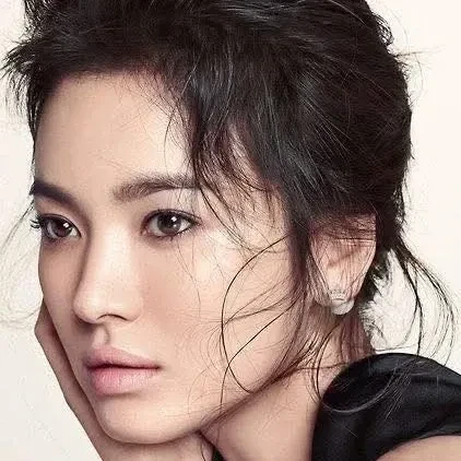 The most loved look of Song Hyekyo today