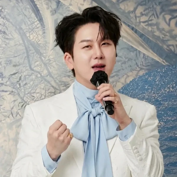The most loved look of Kim Soochan today