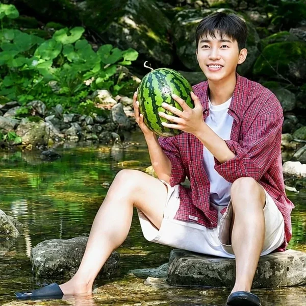 Penampilan Lim Youngwoong yang paling disukai hari ini