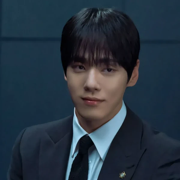 Foto populer Kim Junghyun yang penuh cinta dari penggemar