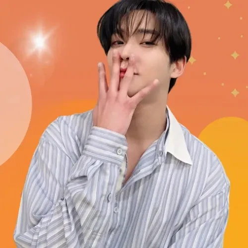 Foto populer Rowoon yang penuh cinta dari penggemar