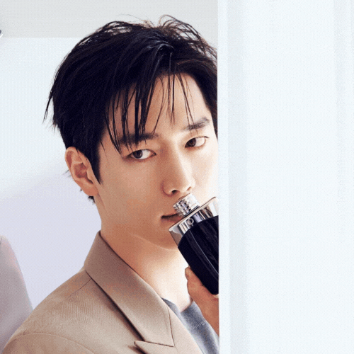 Popular photo full of fans’ love for Seo Kangjoon