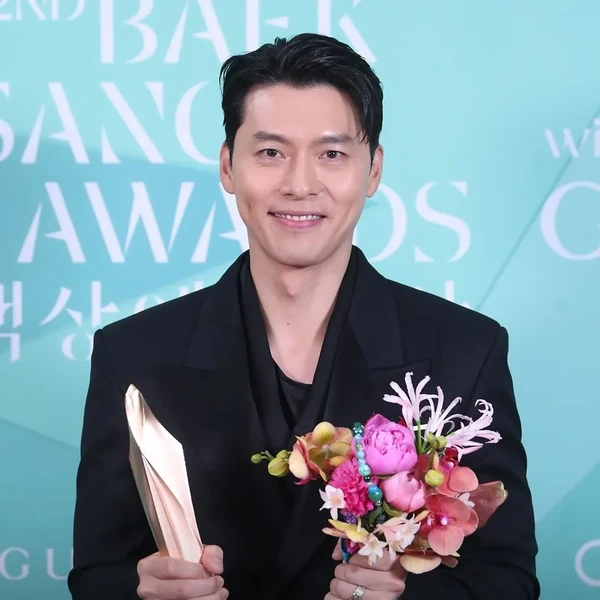 Penampilan Hyun Bin yang paling disukai hari ini