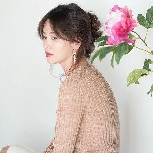 Popular profile image of Song Hyekyo selected by vote