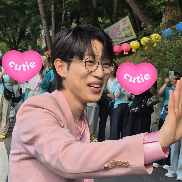 오늘 가장 사랑받은 안성훈의 모습