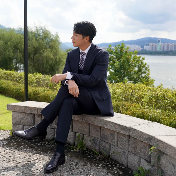 Penampilan Lee Seunggi yang paling disukai hari ini