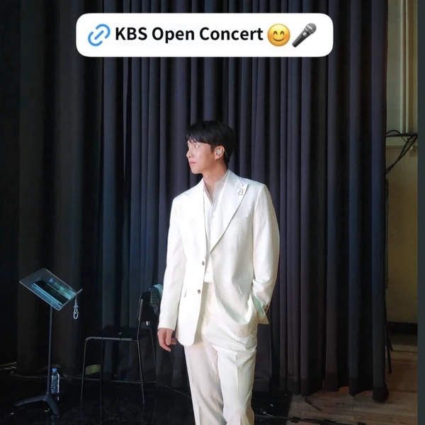 Penampilan Lee Seunggi yang paling disukai hari ini