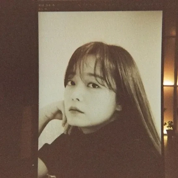 Foto populer Jeon Somin yang penuh cinta dari penggemar