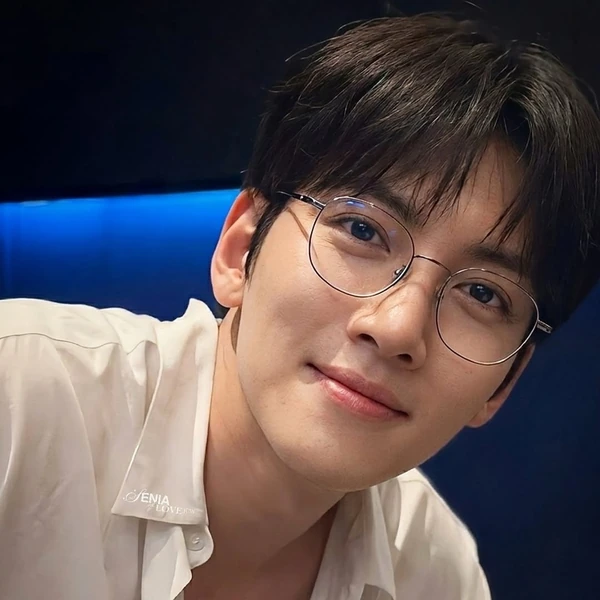 Popular profile image of Ji Changwook selected by vote