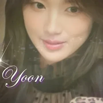 The most loved look of Kim Hyeyoon today
