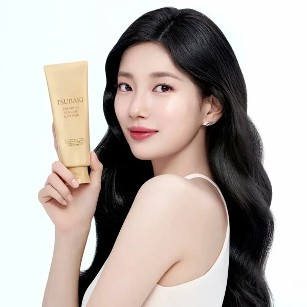 The most loved look of Bae Suzy today