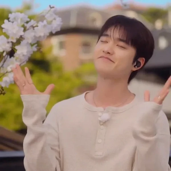 Popular photo full of fans’ love for Doh Kyungsoo (D.O.)
