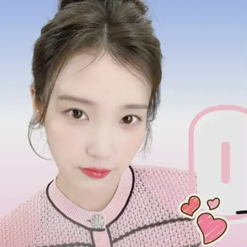 Foto populer IU yang penuh cinta dari penggemar