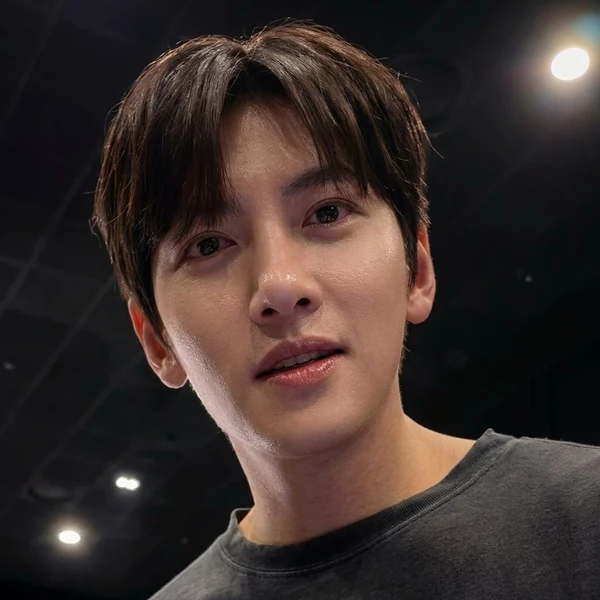 The most loved look of Ji Changwook today