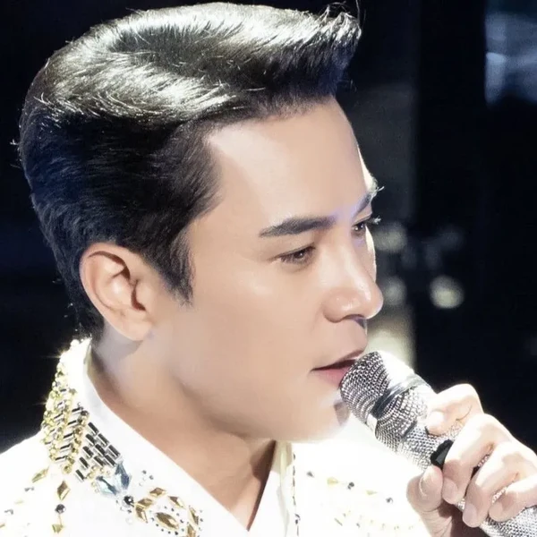 Penampilan Jang Minho yang paling disukai hari ini