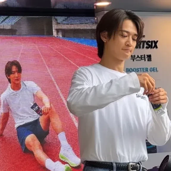 The most loved look of Choi Minho today