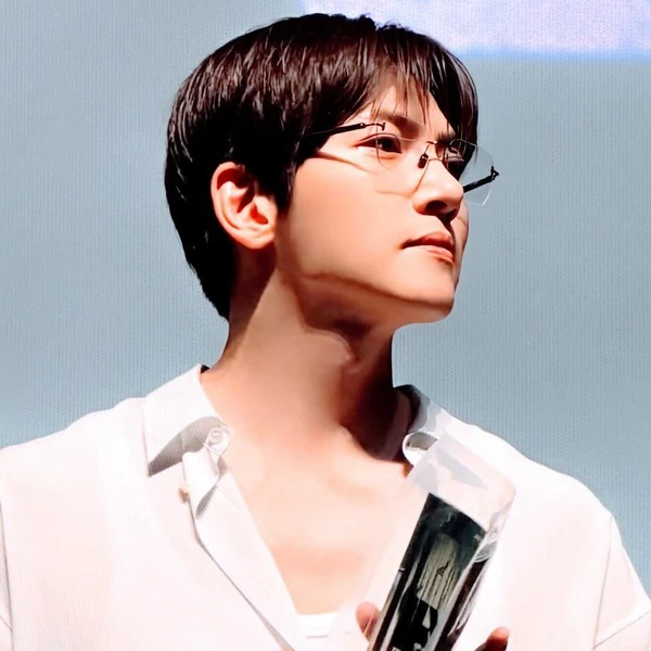 Popular profile photo of Ji Changwook loved by fans