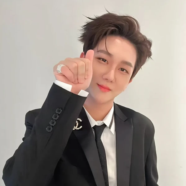 오늘 가장 사랑받은 김수찬의 모습