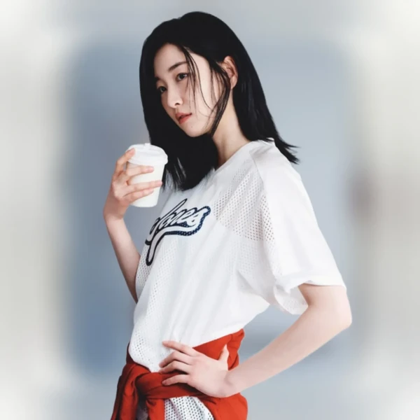 The most loved look of Won Jian today