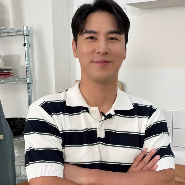Foto populer Jang Minho yang penuh cinta dari penggemar