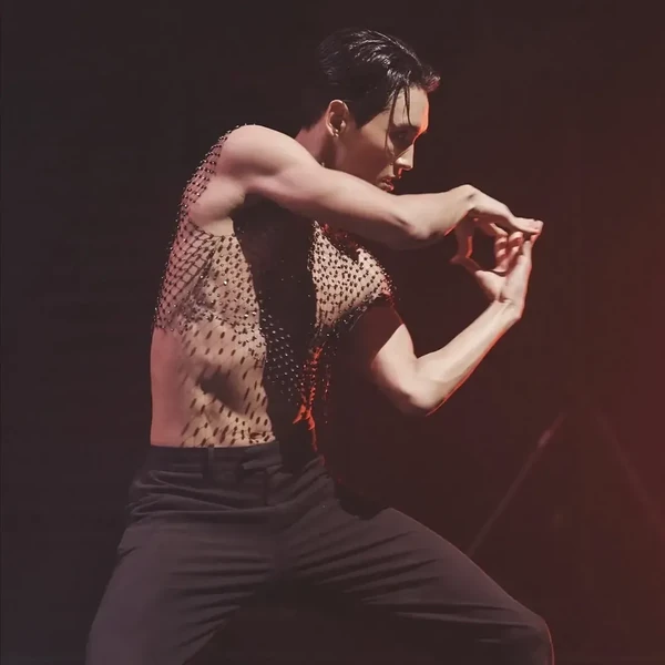 Popular photo full of fans’ love for Choi Hojong