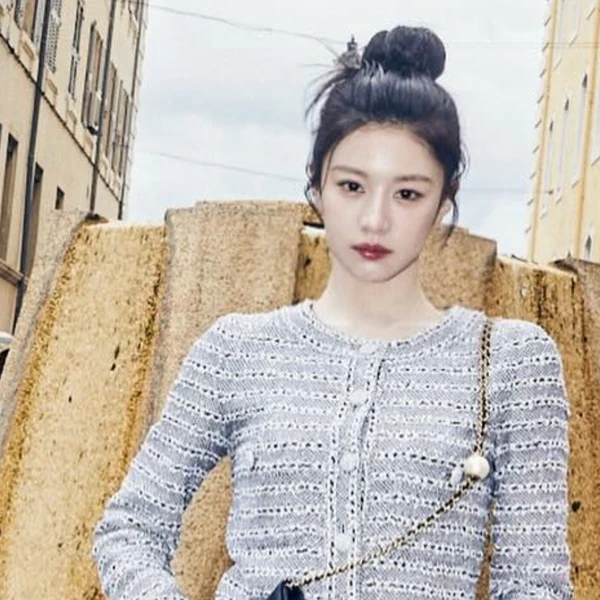 Popular photo full of fans’ love for Go Younjung