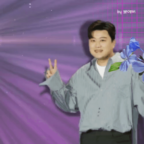 今天最受喜爱的金浩中模样