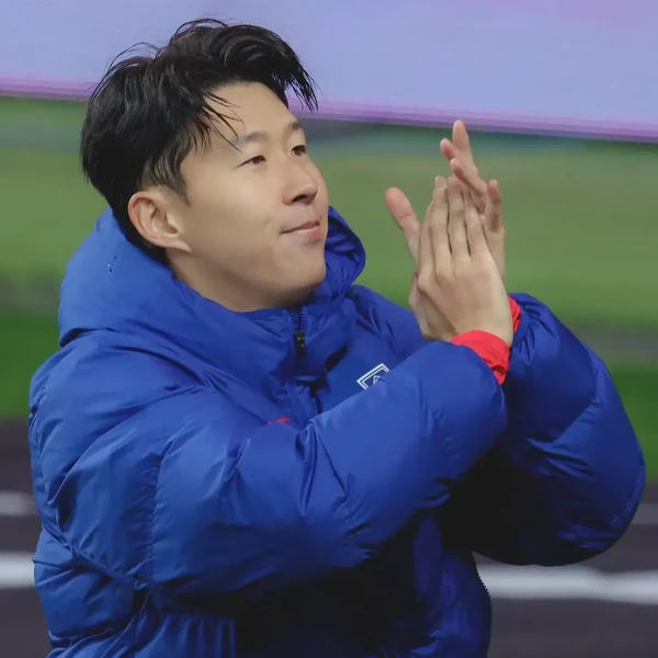 Foto utama yang menunjukkan pesona Son Heungmin
