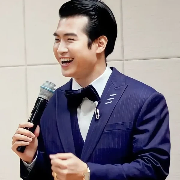 The most loved look of Jo Myungsup today