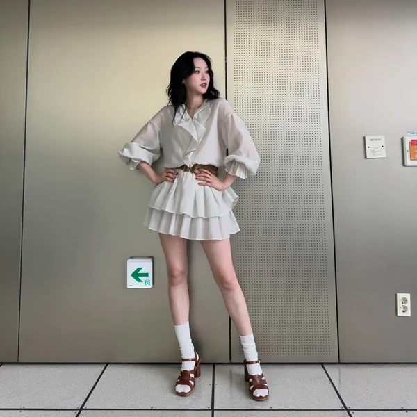 The most loved look of Han Jihyun today