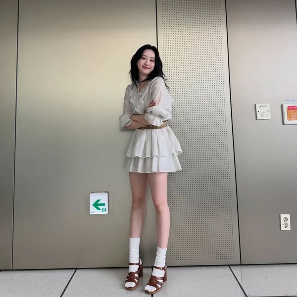 The most loved look of Han Jihyun today