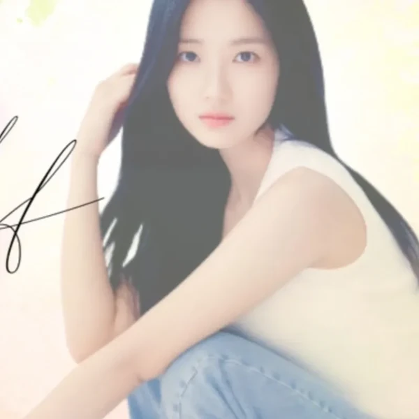 Popular photo full of fans’ love for Kim Hyeyoon