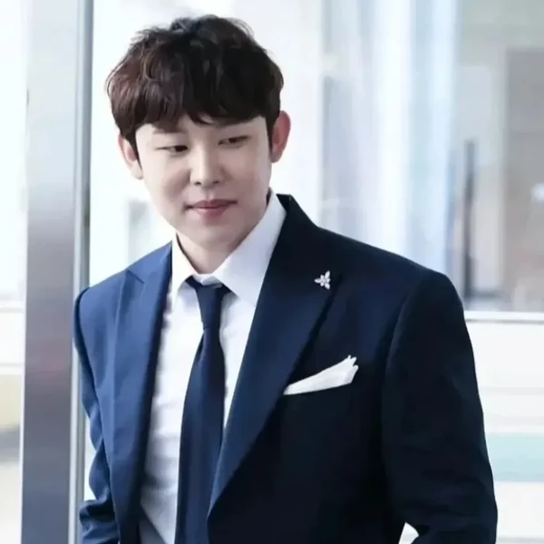 The most loved look of Jinuk today