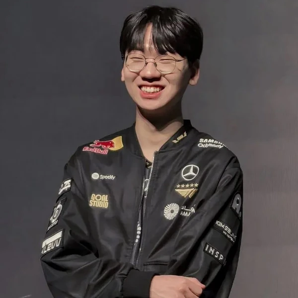 Today’s standout profile photo of Doran on Choeaedol Celeb