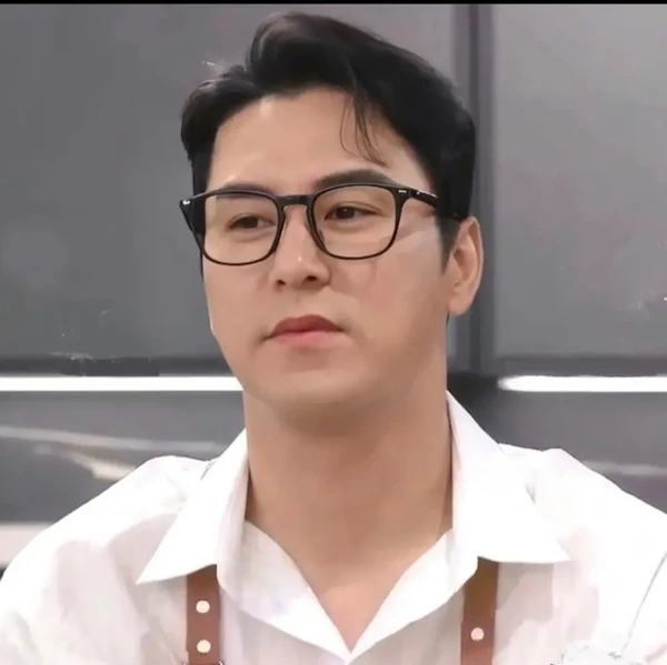 Penampilan Jang Minho yang paling disukai hari ini