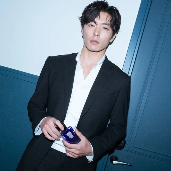 The most loved look of Kim Jaewook today