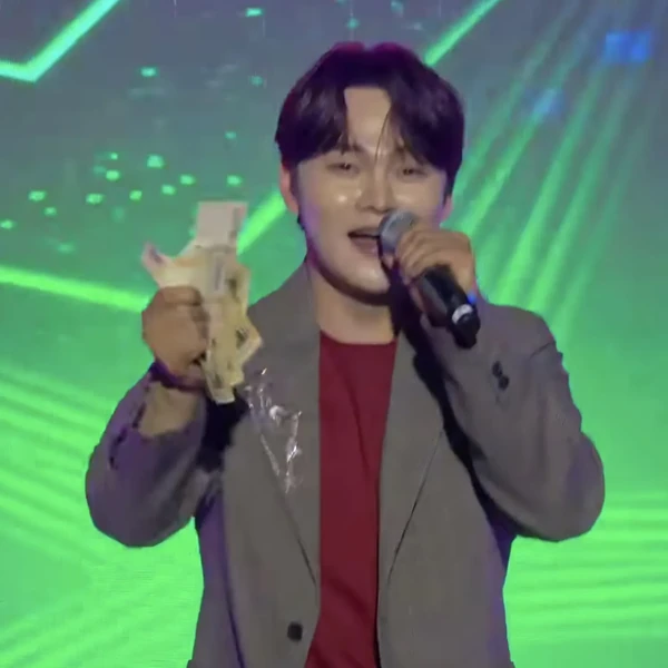 박서진 팬심 가득한 인기 사진