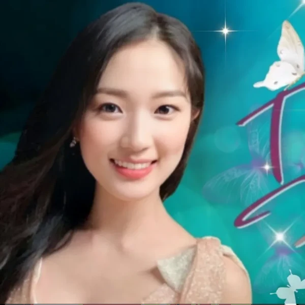 Today’s standout profile photo of Kim Hyeyoon on Choeaedol Celeb