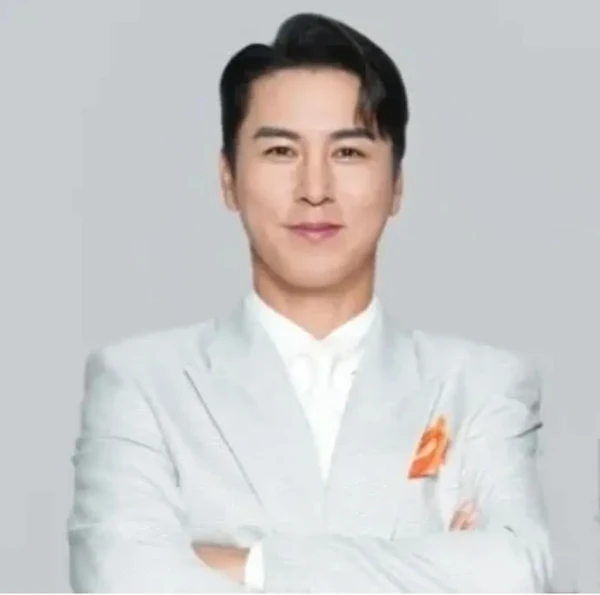 Penampilan Jang Minho yang paling disukai hari ini