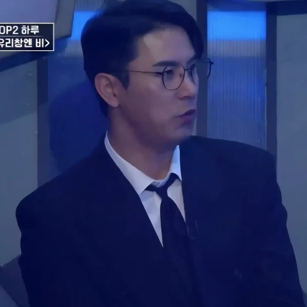 Foto populer Jang Minho yang penuh cinta dari penggemar