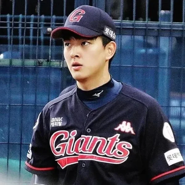Popular profile photo of Kim Wonjung loved by fans