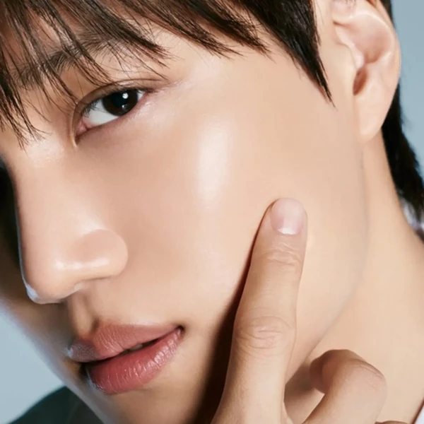 The most loved look of KAI today