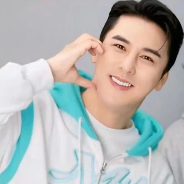 Penampilan Jang Minho yang paling disukai hari ini