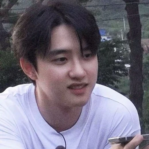 Penampilan Doh Kyungsoo (D.O.) yang paling disukai hari ini