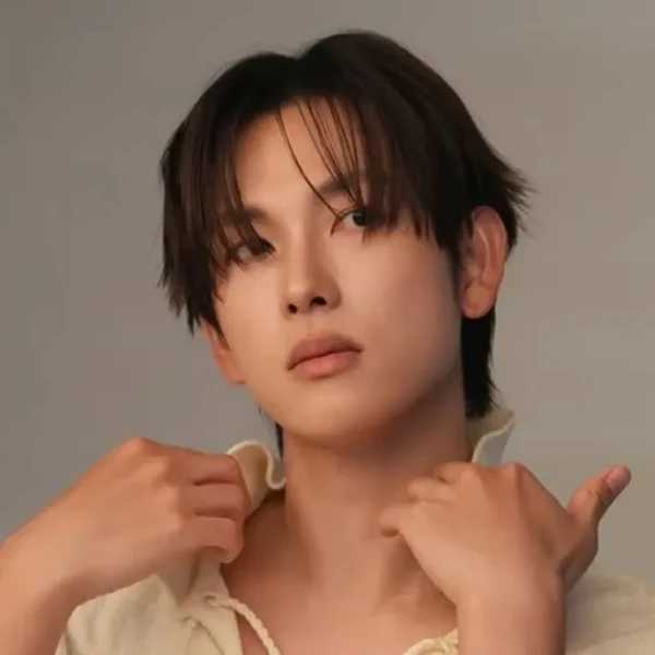 The most loved look of Yim Siwan today
