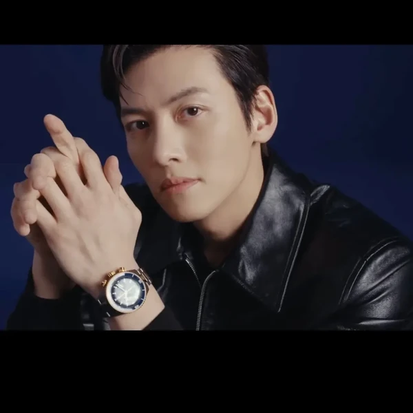 Popular photo full of fans’ love for Ji Changwook