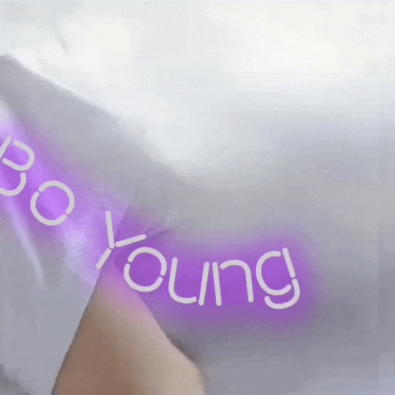 Popular photo full of fans’ love for Park Boyoung
